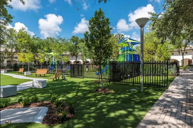 $499,000 | 3250 Northeast 1st Avenue, Unit 910, Miami, FL 33127