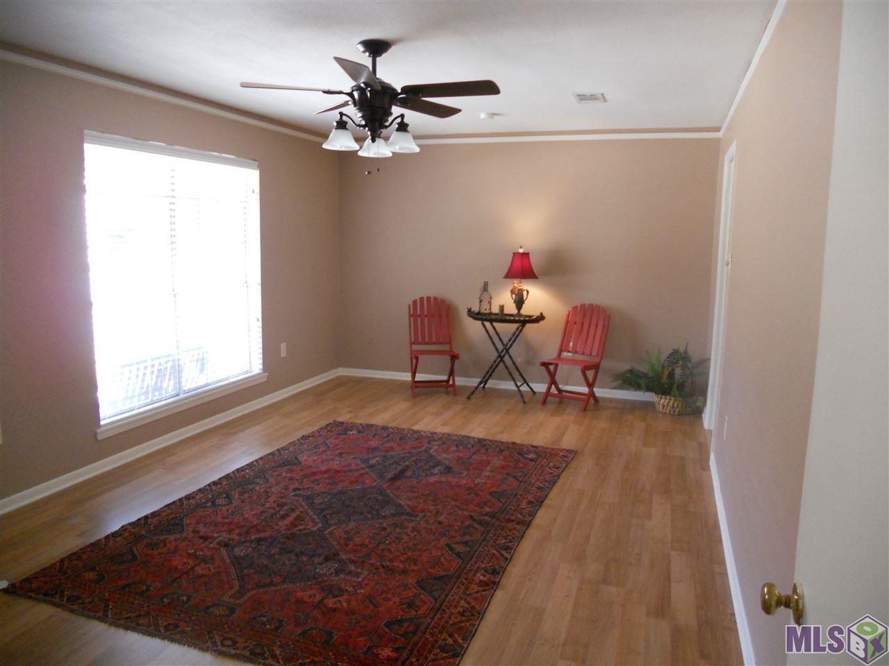 945 Lils Court Baton Rouge, LA 70806 - Photo 4 of 12 Gallery Image 4
