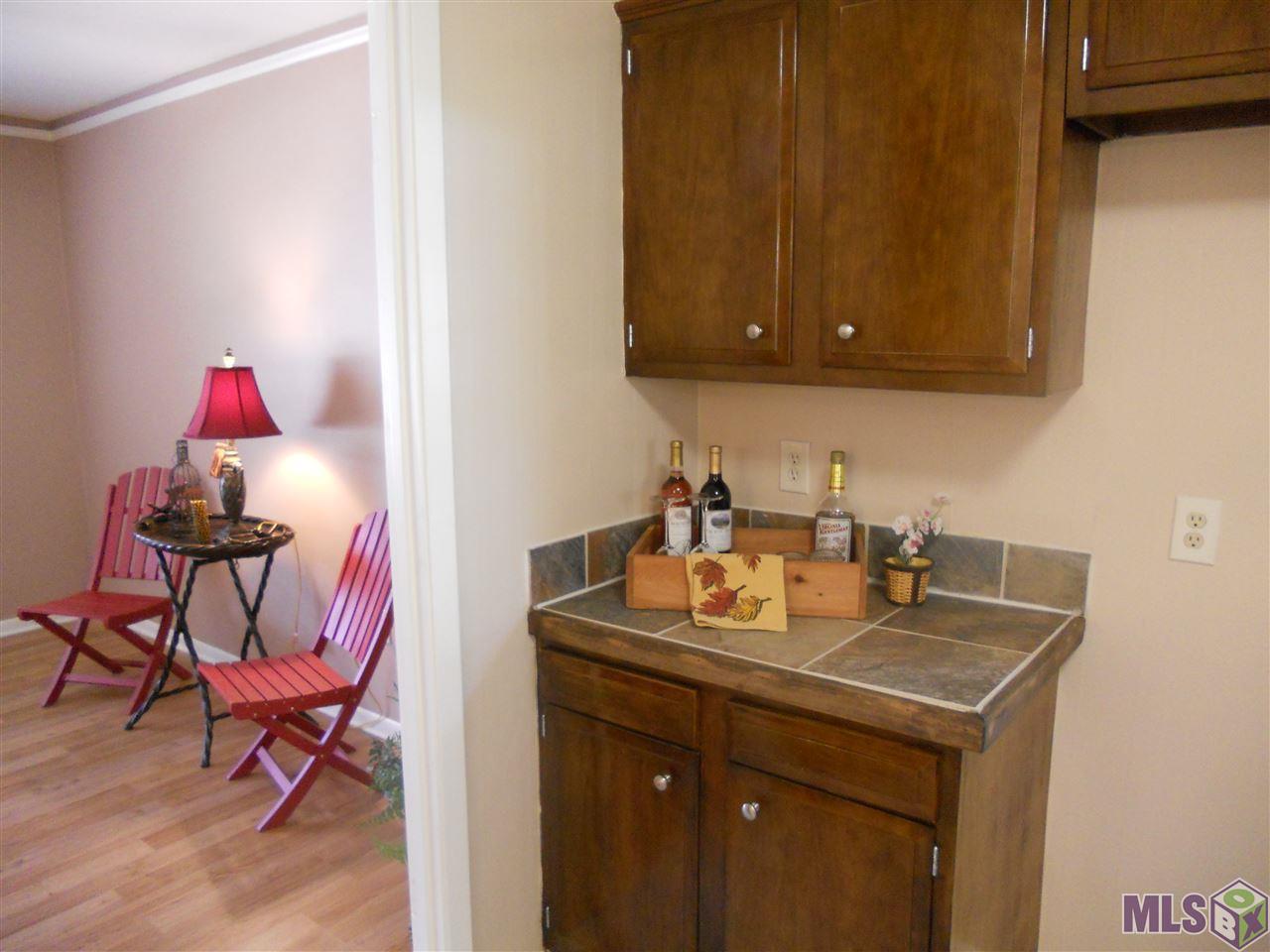 945 Lils Court Baton Rouge, LA 70806 - Photo 7 of 12 Gallery Image 7