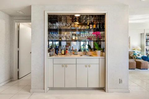 $2,200,000 | 3140 South Ocean Boulevard, Unit 101S, Palm Beach, FL 33480