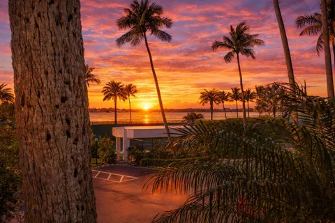 $1,825,000 | 3140 South Ocean Boulevard, Unit 101S, Palm Beach, FL 33480