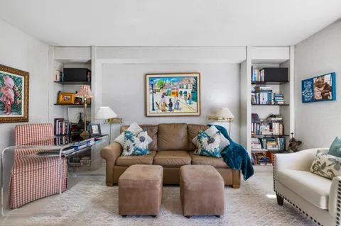 $2,200,000 | 3140 South Ocean Boulevard, Unit 101S, Palm Beach, FL 33480