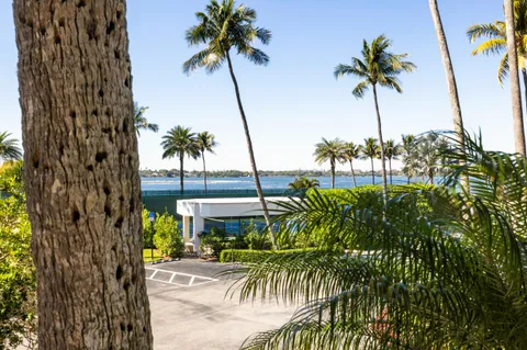 $2,200,000 | 3140 South Ocean Boulevard, Unit 101S, Palm Beach, FL 33480