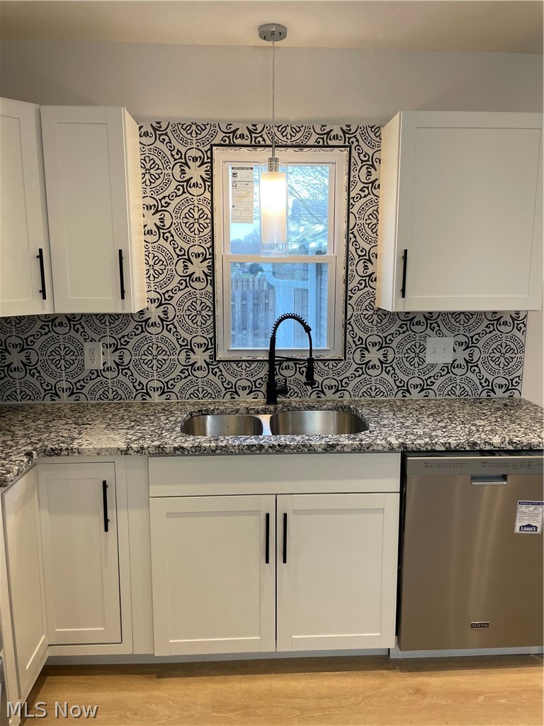1367 South Green Road Cleveland, OH 44121 - Photo 2 of 18 Gallery Image 2