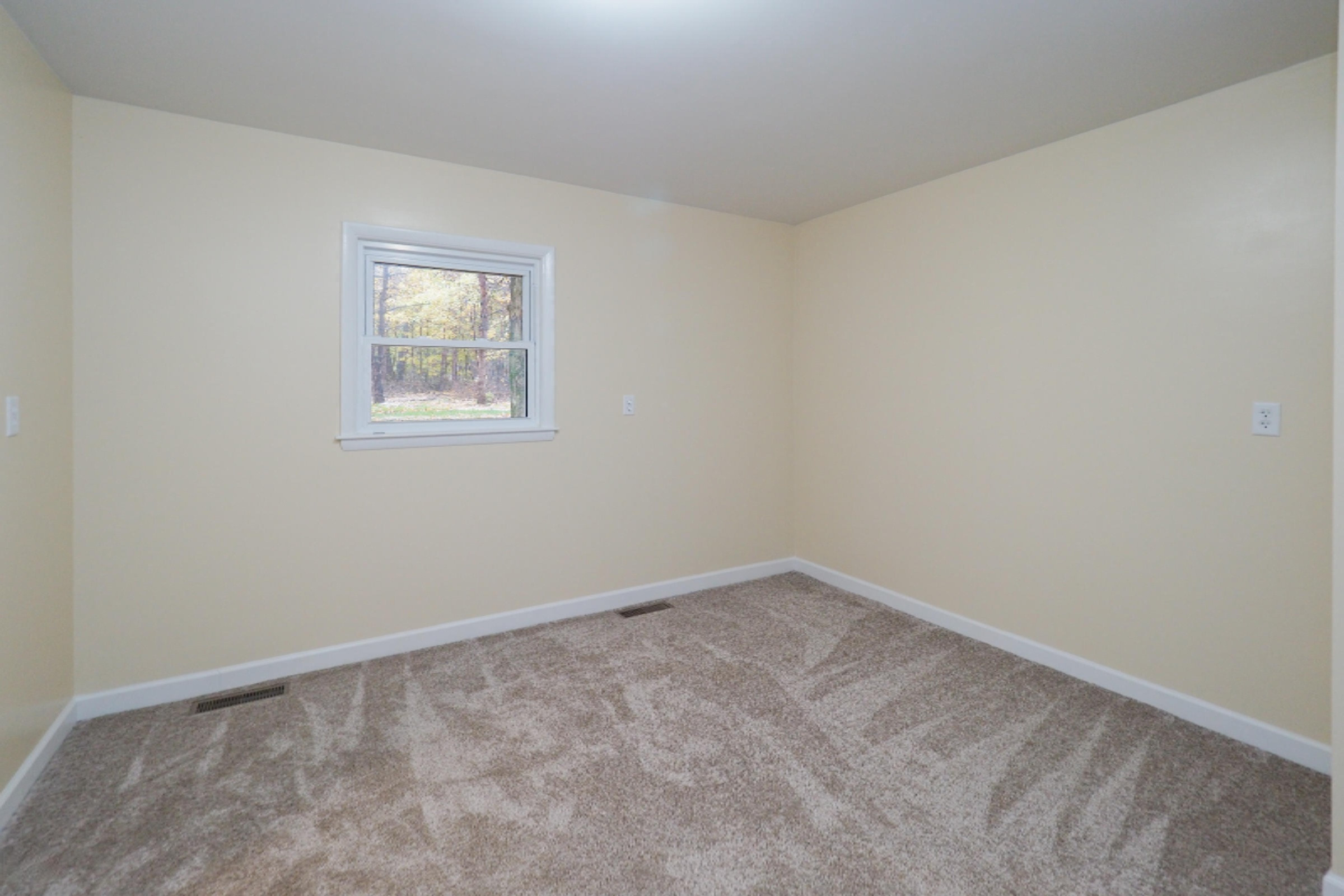 8064 Ravine Road Kalamazoo, MI 49009 - Photo 11 of 23 8064 Ravine Rd-111