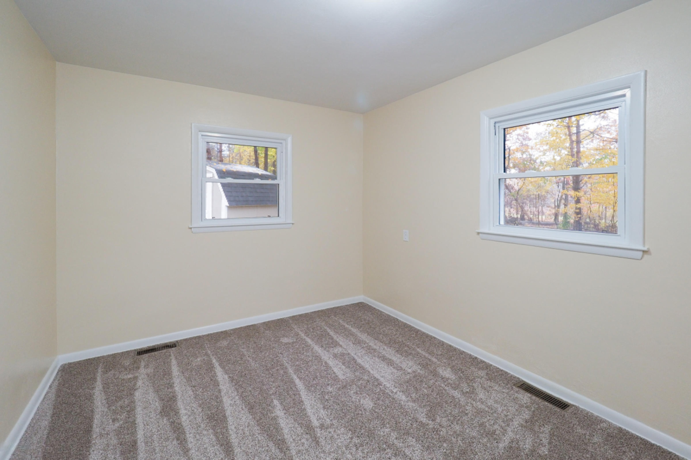 8064 Ravine Road Kalamazoo, MI 49009 - Photo 13 of 23 8064 Ravine Rd-113