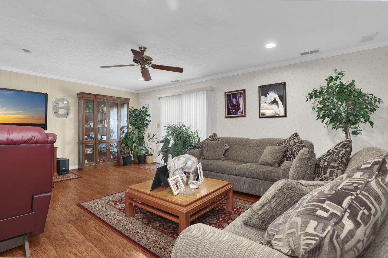 3831 Leap Road Hilliard, OH 43026 - Photo 25 of 45 IMG_3974