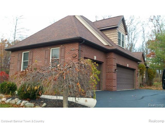 359 Timbermill Lane Howell, MI 48843 - Photo 4 of 16 4.jpg