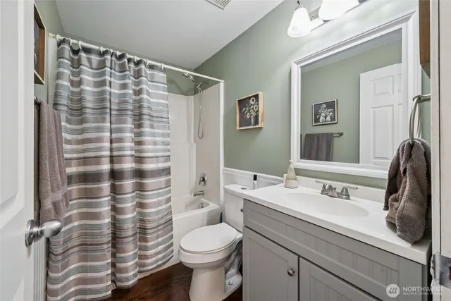 $685,000 | 109 View Point Drive, Salkum, WA 98582