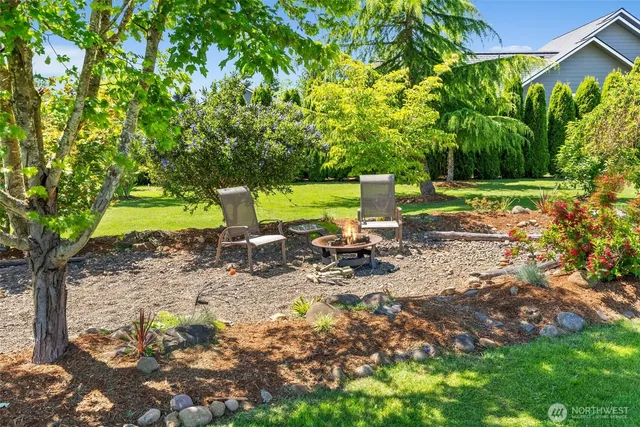 $685,000 | 109 View Point Drive, Salkum, WA 98582