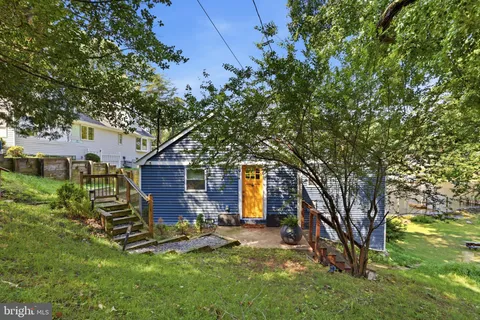 $550,000 | 8014 Forest Glen Drive, Pasadena, MD 21122