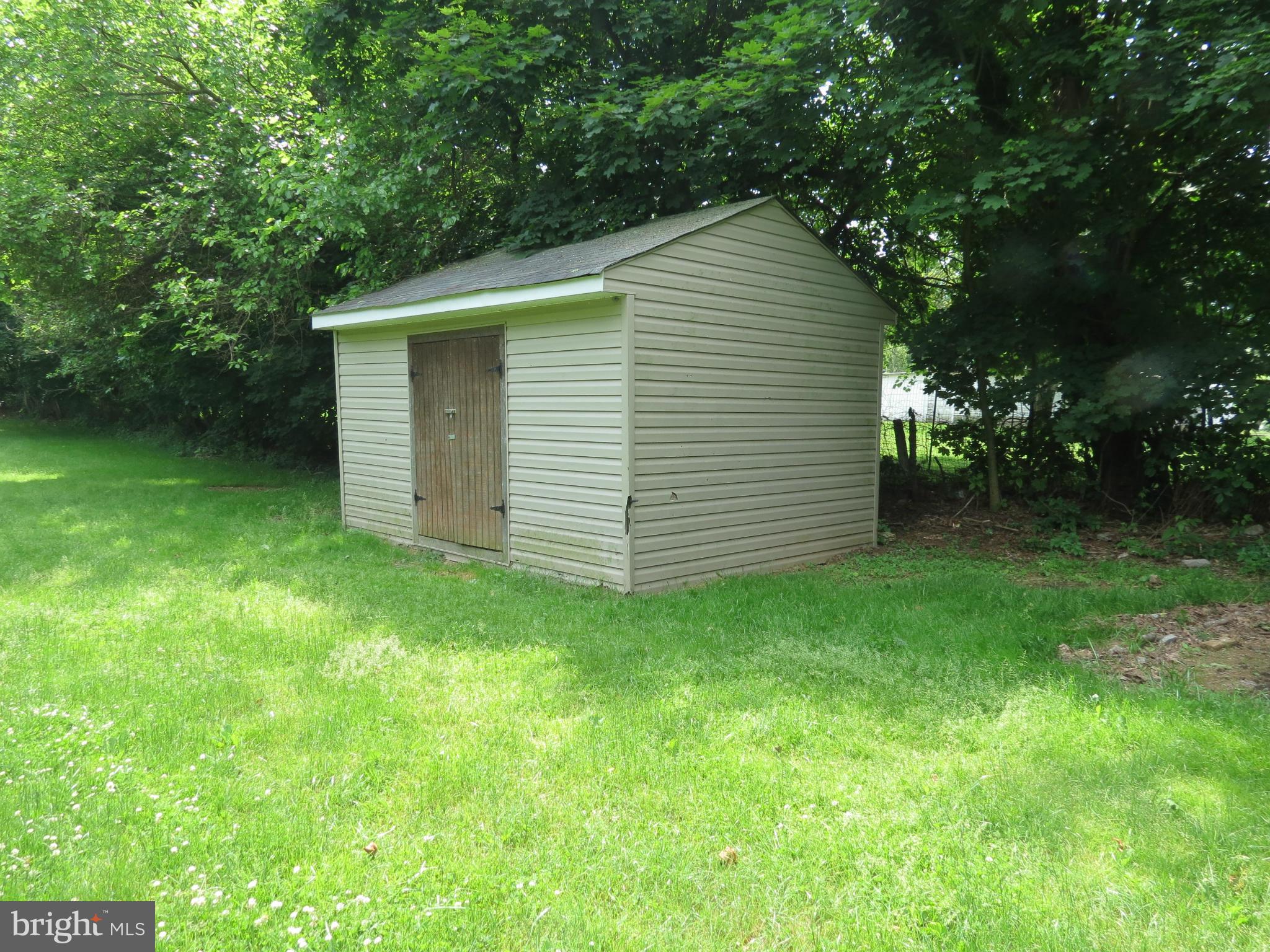 27609 Ridge Road Damascus, MD 20872 - Photo 28 of 29 Shed