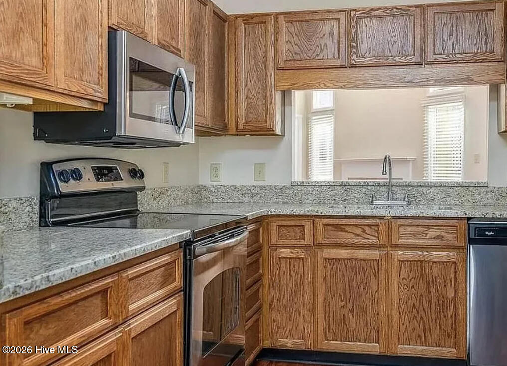 8031 Grey Oak Drive Raleigh, NC 27615 - Photo 3 of 13 Kitchen