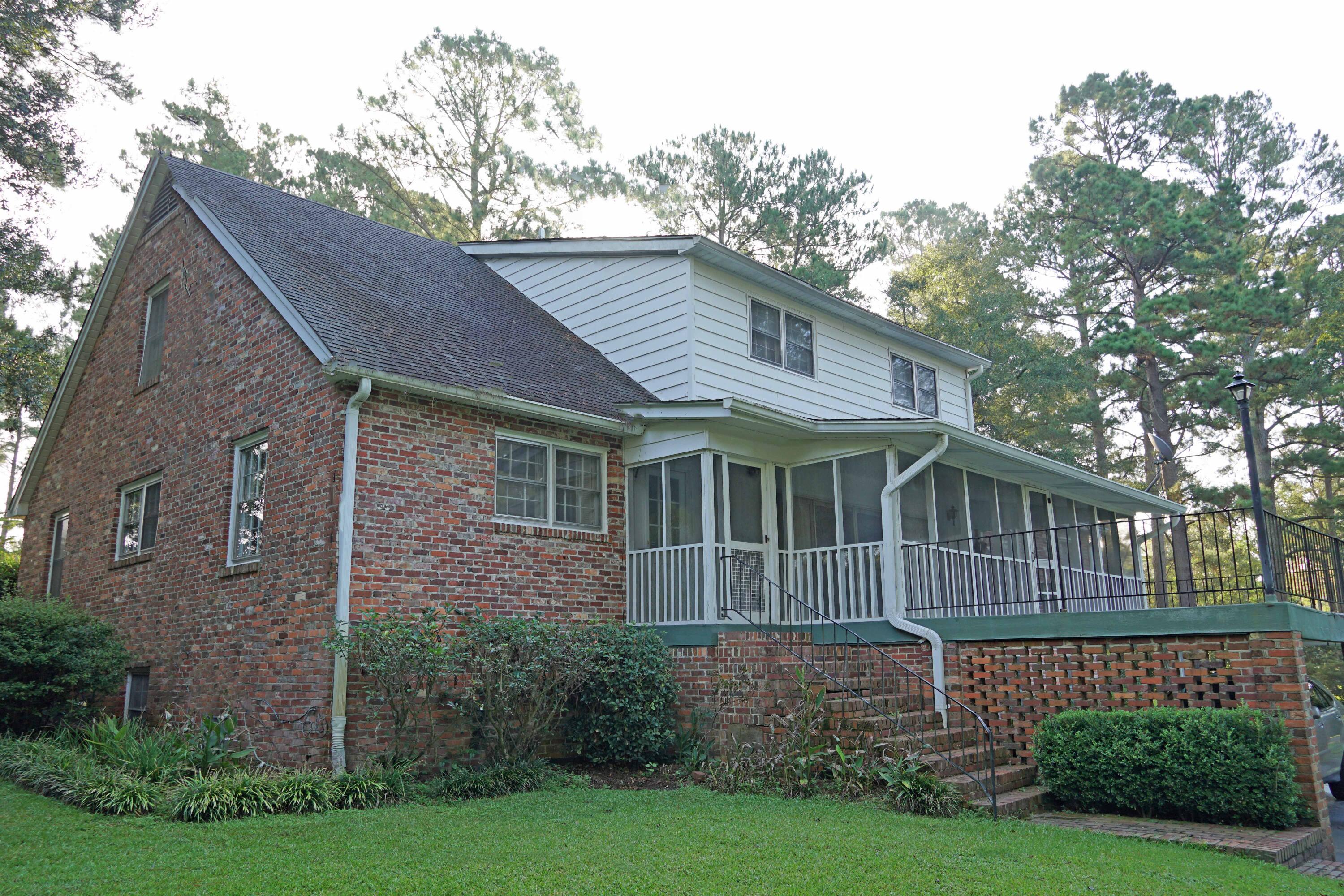 465 Hungerpiller Street Elloree, SC 29047 - Photo 4 of 29 hungerpillar1