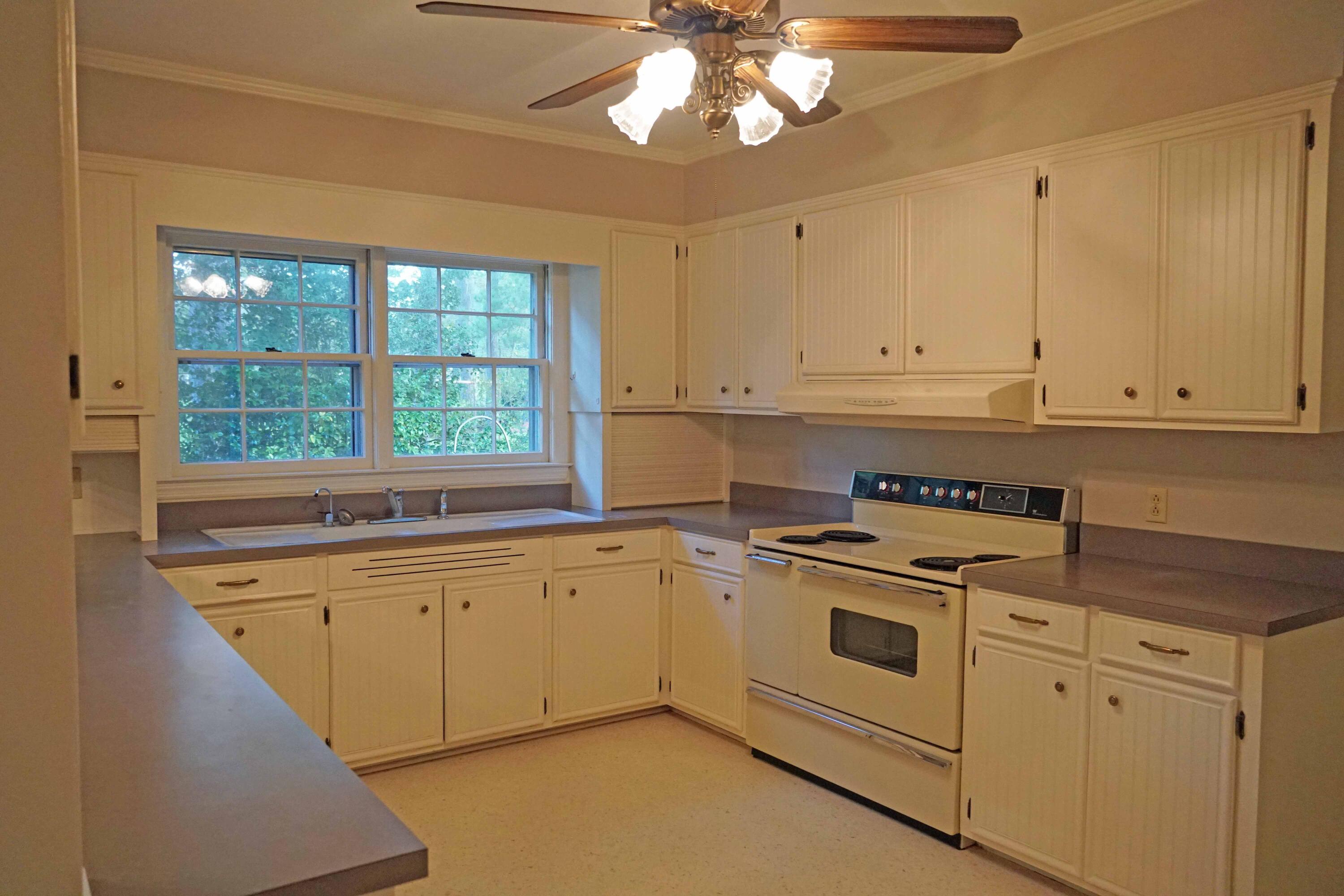 465 Hungerpiller Street Elloree, SC 29047 - Photo 9 of 29 hungerpillar14