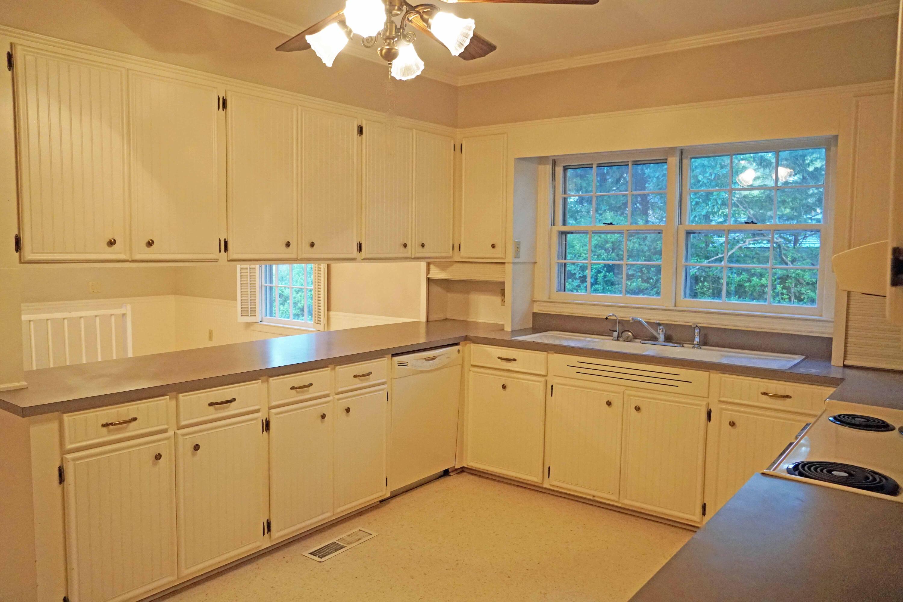 465 Hungerpiller Street Elloree, SC 29047 - Photo 10 of 29 hungerpillar16