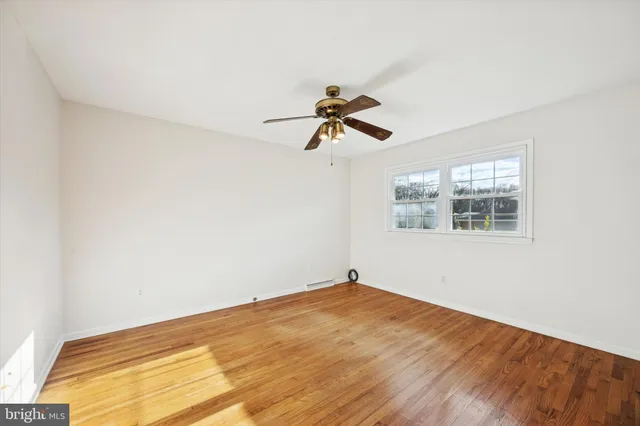 $525,000 | 2710 East Lansdowne Drive, Wilmington, DE 19810