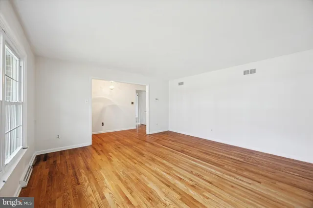 $525,000 | 2710 East Lansdowne Drive, Wilmington, DE 19810