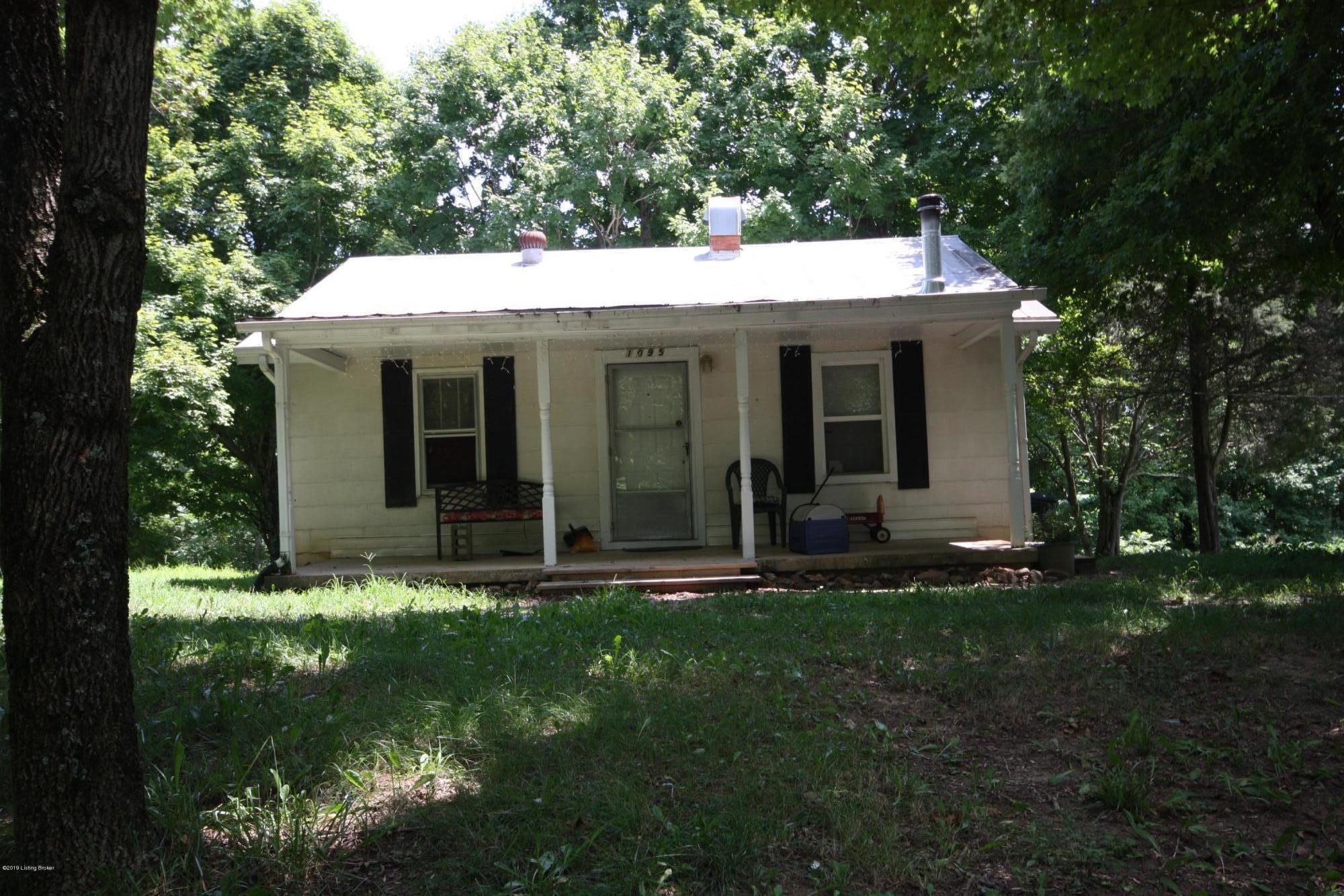 1095 J D Hudson Road Caneyville, KY 42721 - Photo 1 of 26 Front of House