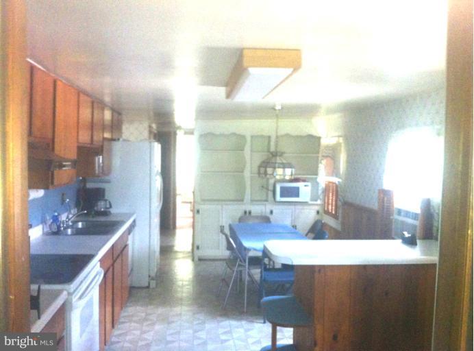 5702 Ridge Road Mount Airy, MD 21771 - Photo 7 of 12 Kitchen