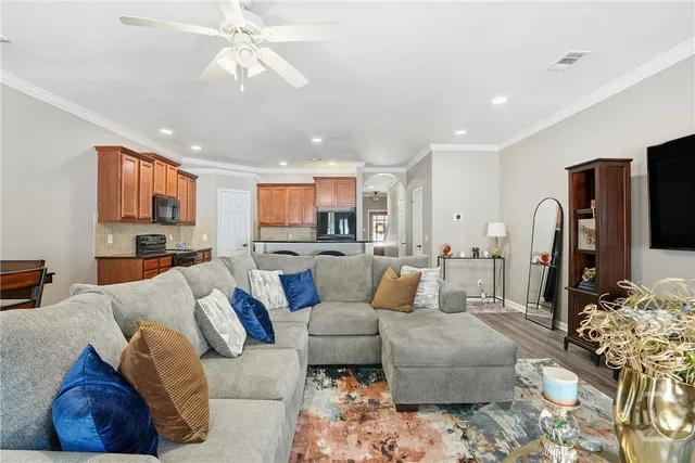 $300,000 | 12 Weslyn Park Drive, Savannah, GA 31419