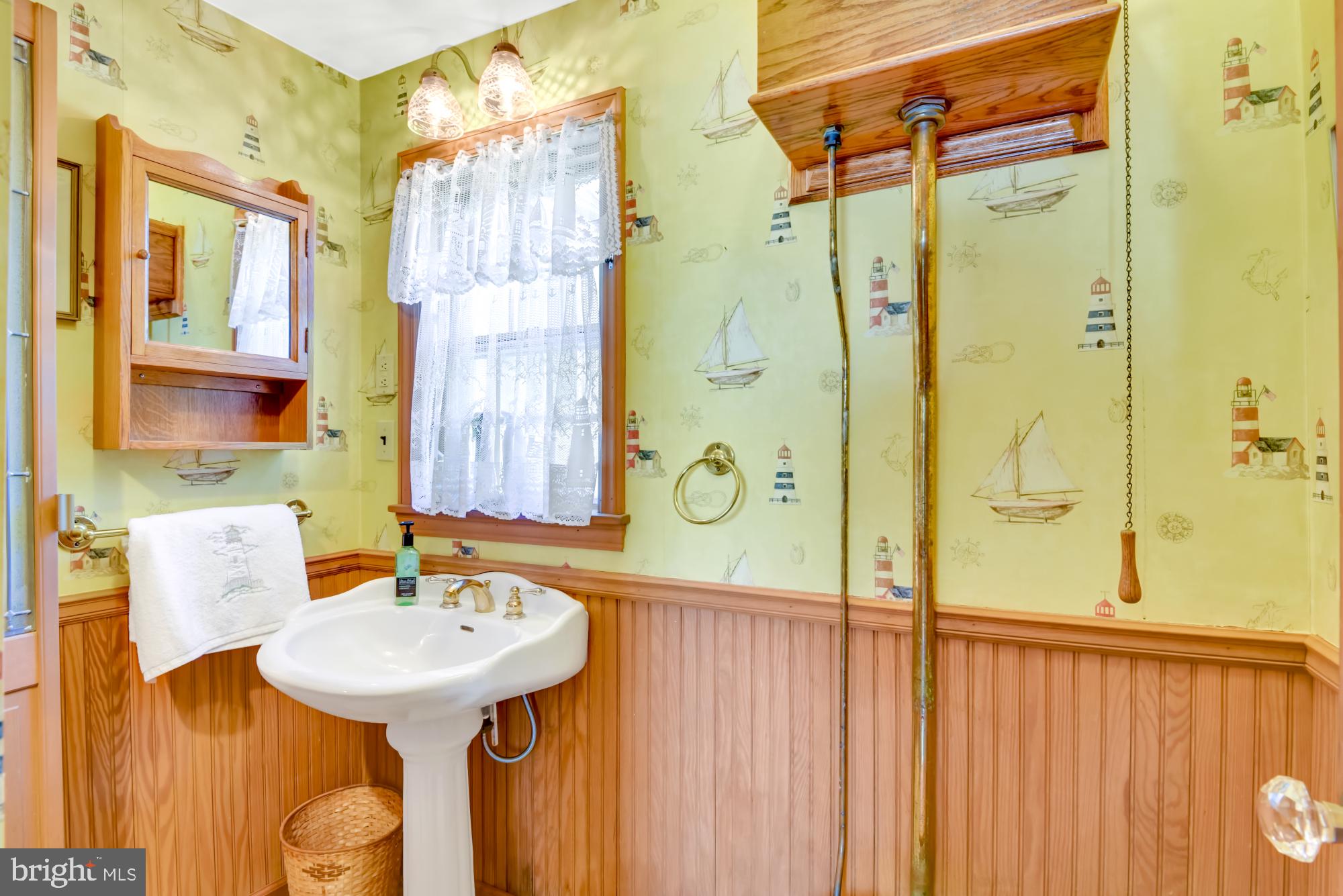 1015 Windsor Road Baltimore, MD 21208 - Photo 11 of 27 First Floor Powder Room