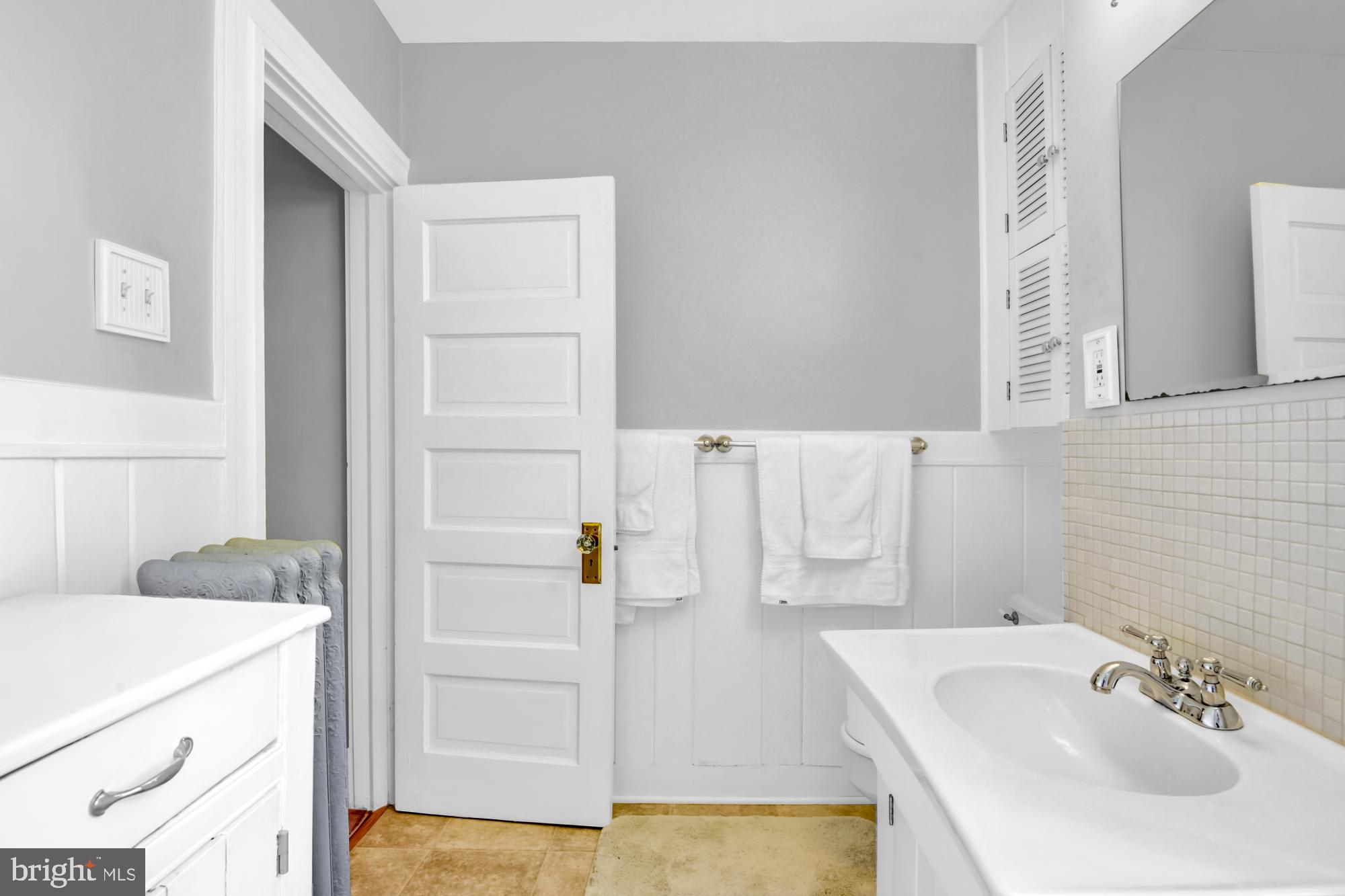 1015 Windsor Road Baltimore, MD 21208 - Photo 21 of 27 Neutral decor