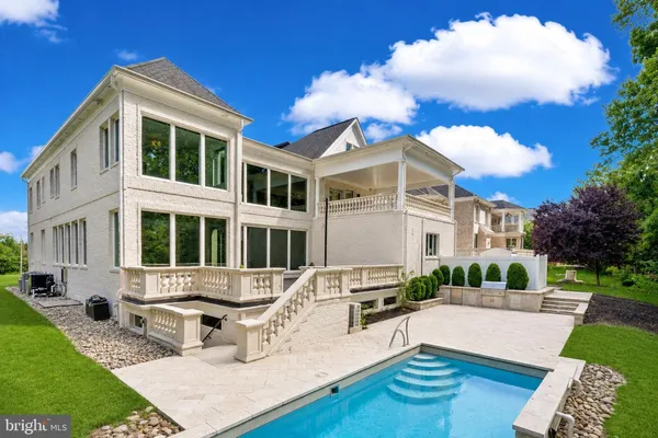 $2,499,000 | 6600 Reserves Hill Court, Annandale, VA 22003