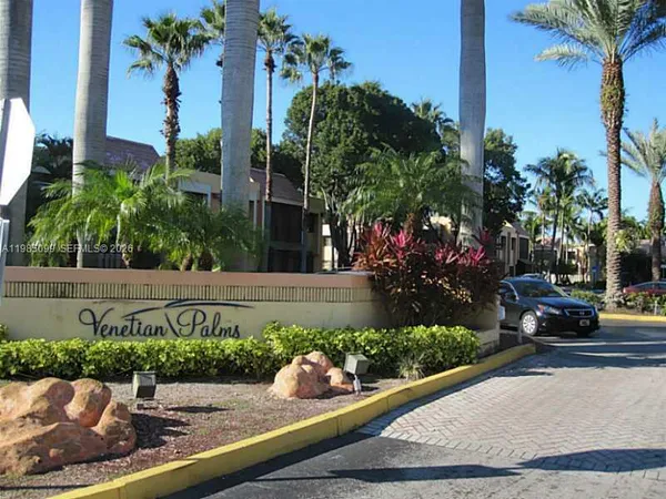 $2,200 | 7913 Southwest 104th Street, Unit 105G, Miami, FL 33156