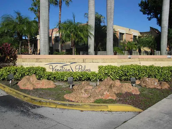 $2,200 | 7913 Southwest 104th Street, Unit 105G, Miami, FL 33156