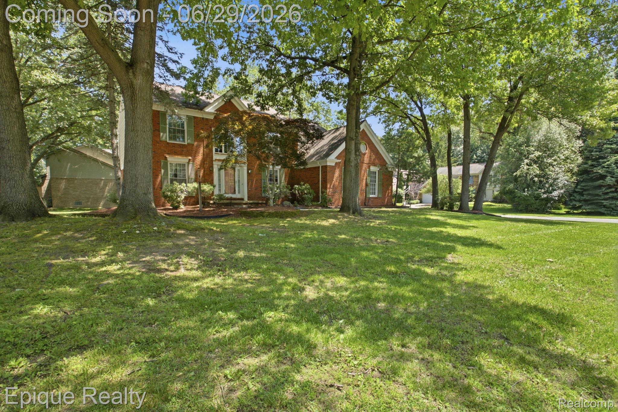 3261 Windwood Road West Bloomfield, MI 48324 - Photo 2 of 40 3-web-or-mls-_17A7364 Mark Thomas Hubble.jpg