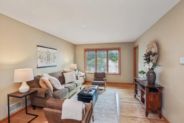 $420,000 | 567 Lakewood Drive South, Maplewood, MN 55119
