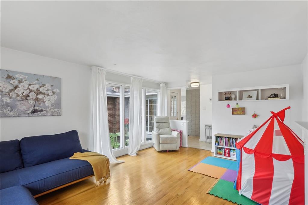 14178 Roberta Drive Irwin, PA 15642 - Photo 3 of 32