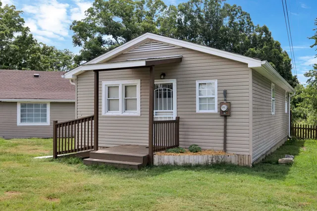 $575,000 | 7464 Harrington Place, Lyles, TN 37098