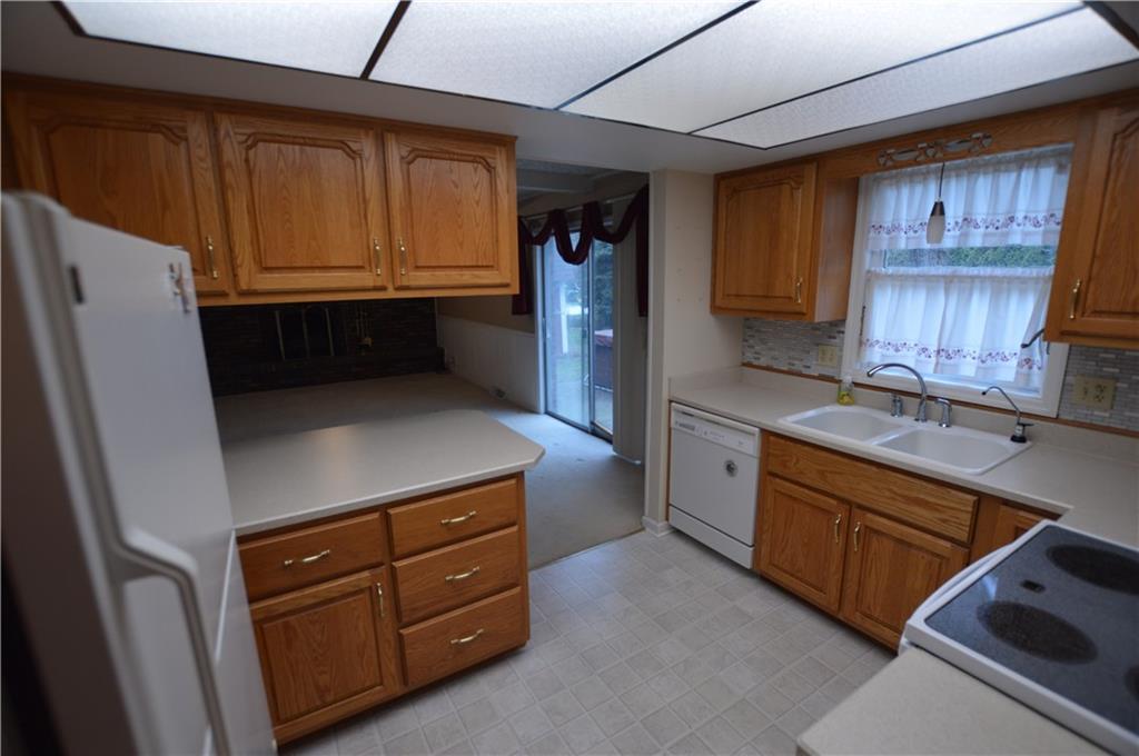 262 North Raceway Road Indianapolis, IN 46234 - Photo 7 of 24 Gallery Image 7