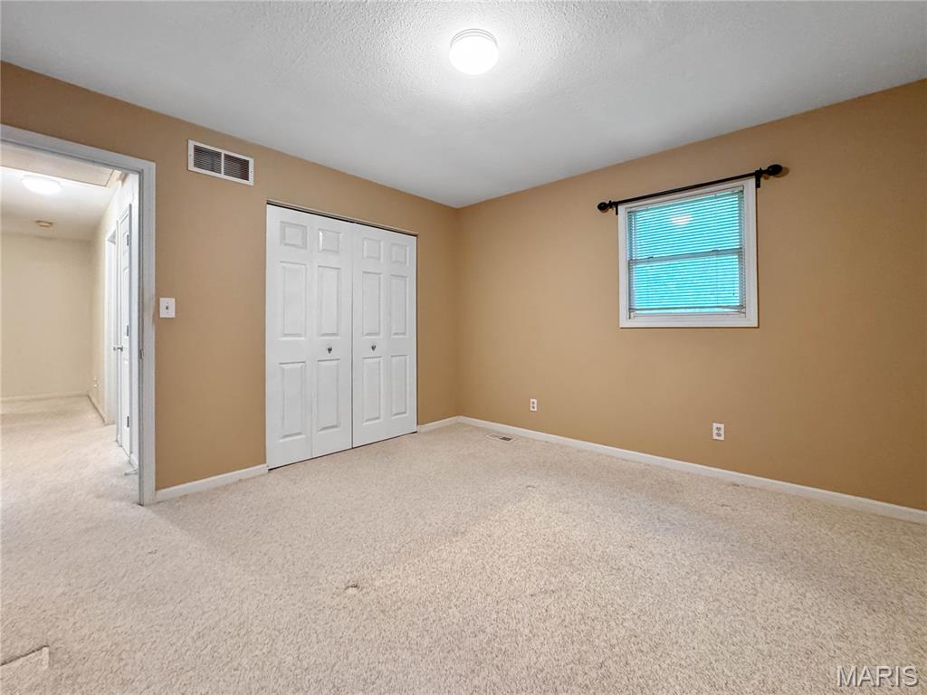 1902 Applegate Lane Edwardsville, IL 62025 - Photo 32 of 47