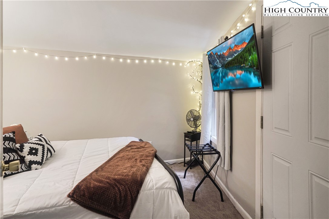 560 Laurel Ridge Banner Elk, NC 28604 - Photo 17 of 33