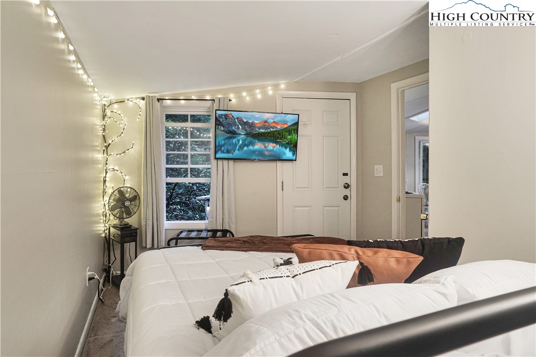 560 Laurel Ridge Banner Elk, NC 28604 - Photo 19 of 33