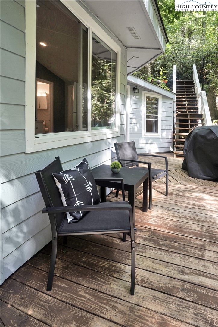 560 Laurel Ridge Banner Elk, NC 28604 - Photo 24 of 33