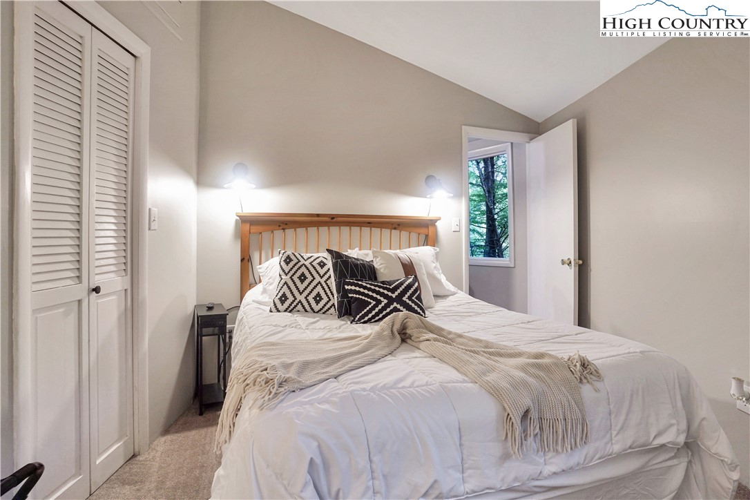 560 Laurel Ridge Banner Elk, NC 28604 - Photo 10 of 33