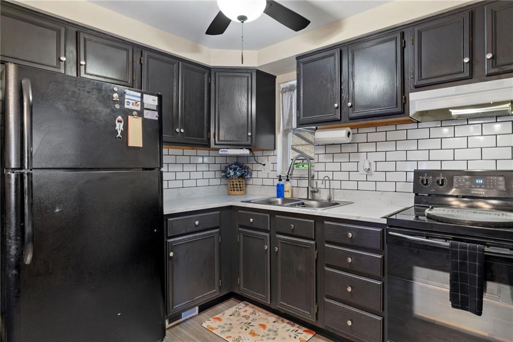146 Old Lebanon Church Road Pittsburgh, PA 15236 - Photo 12 of 35 Gallery Image 12