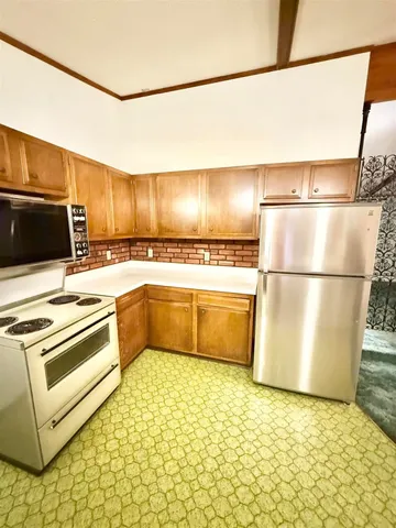 $279,000 | 6615 Ogden Avenue, Superior, WI 54880