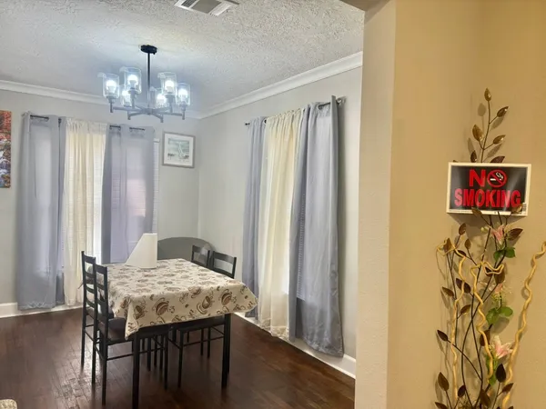 $1,300 | 19 4th Avenue North, Texas City, TX 77590