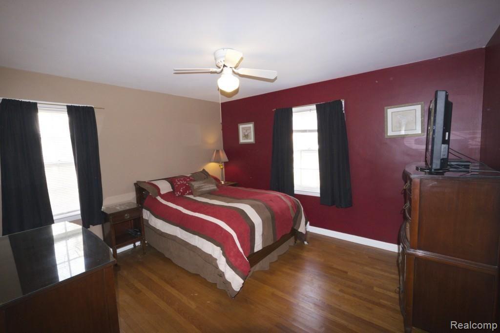 4127 Kenmore Road Berkley, MI 48072 - Photo 13 of 25 DSCF0943.jpg