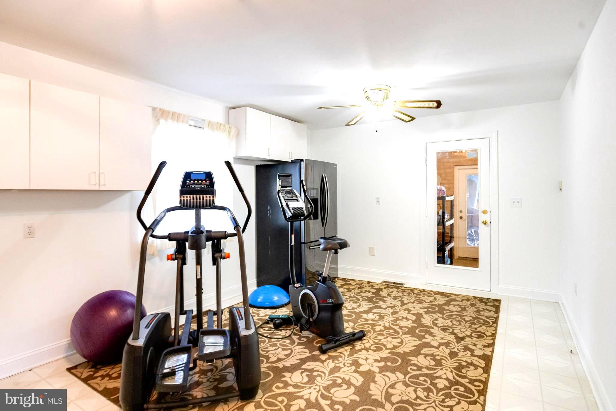1432 Shore Road Baltimore, MD 21220 - Photo 22 of 63