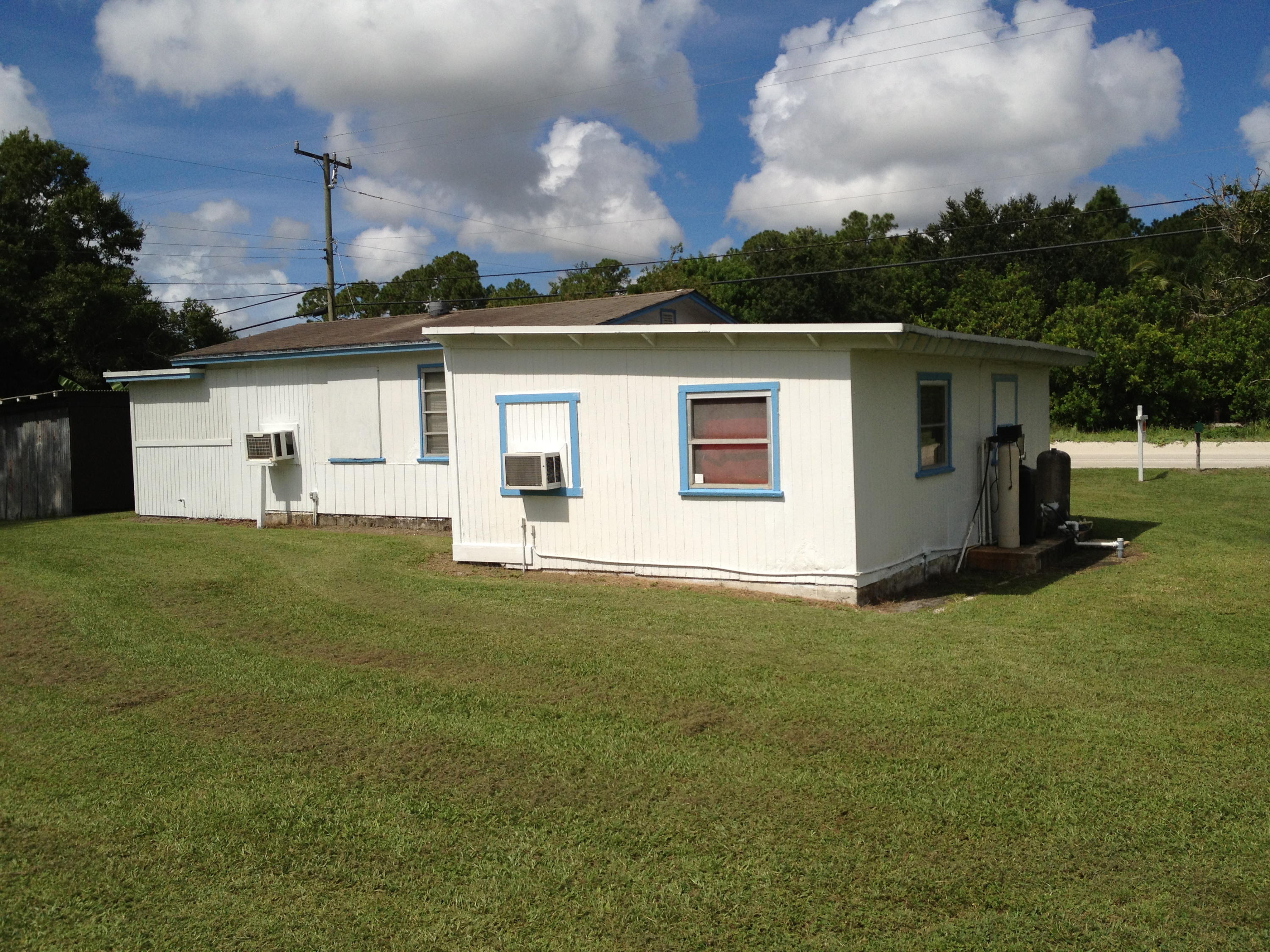 2246 E Road Loxahatchee Groves, FL 33470 - Photo 7 of 27 IMG_4922