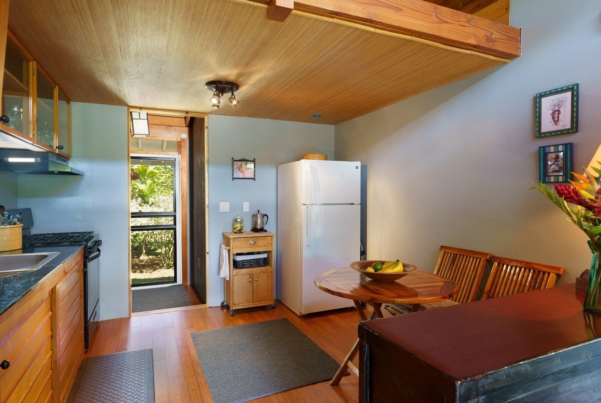 4680 Apopo Road Kapaa, HI 96746 - Photo 10 of 20 a living room with furniture and a window