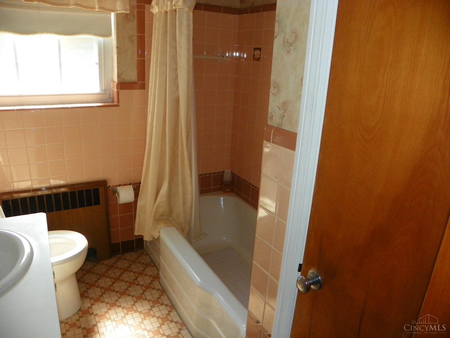 3761 Hanley Road Cincinnati, OH 45247 - Photo 15 of 42