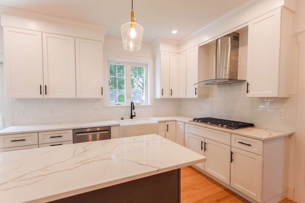 8 Bellmore Road Framingham, MA 01702 - Photo 21 of 35