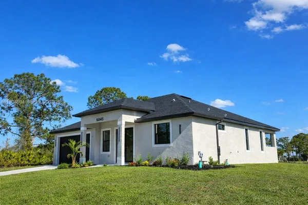 $349,900 | 6045 Kumquat Circle, LaBelle, FL 33935